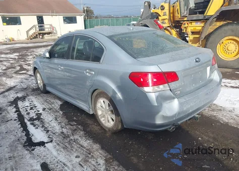 2013 Subaru Legacy 2.5I Limited z USA, uszkodzony, nr VIN 4S3BMBK64D3041326